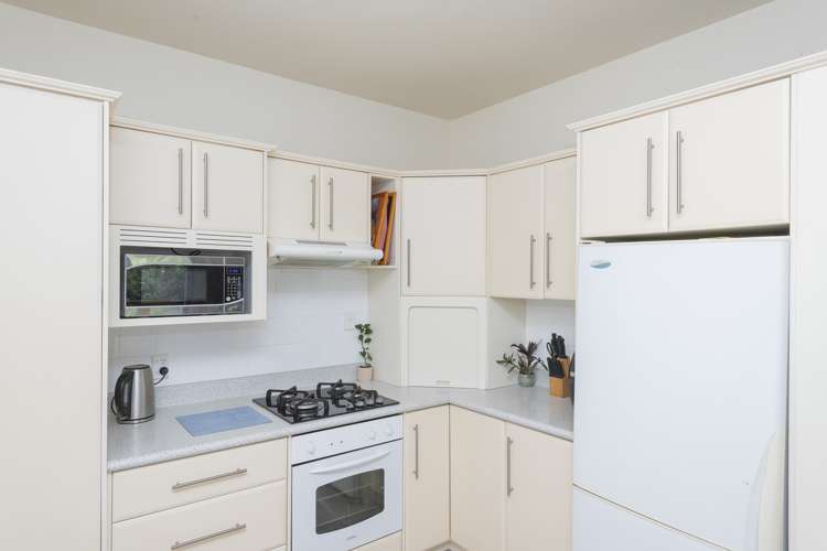 445 Nelson Road Riverdale_5