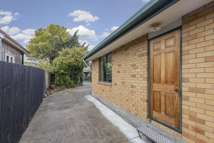 19 York Street Waltham_22