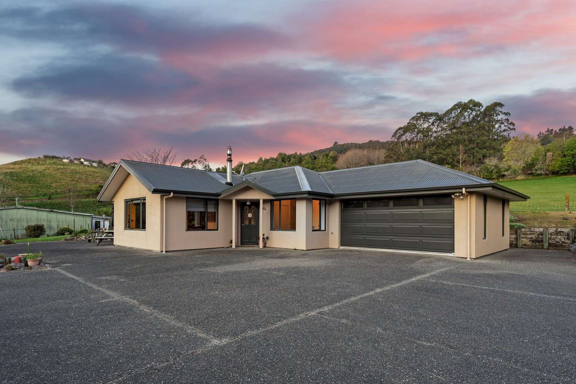128 and 128a Ross Road Hira_0