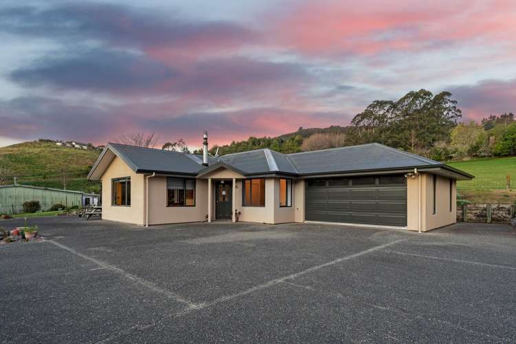 128 and 128a Ross Road_0