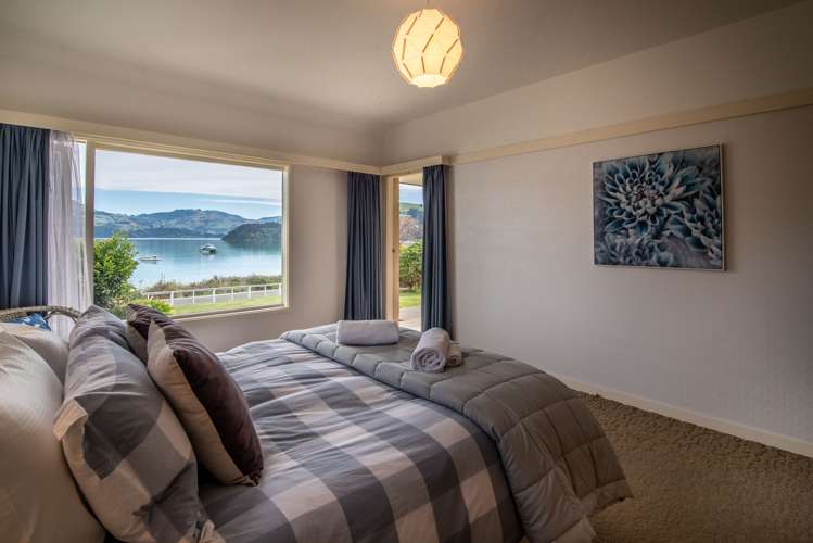 113 Beach Road Akaroa_11