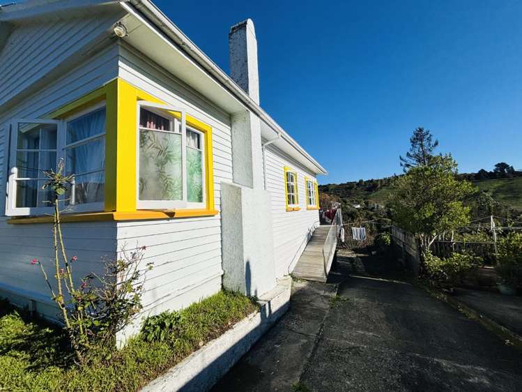 2 Jenner Road Toi Toi_1