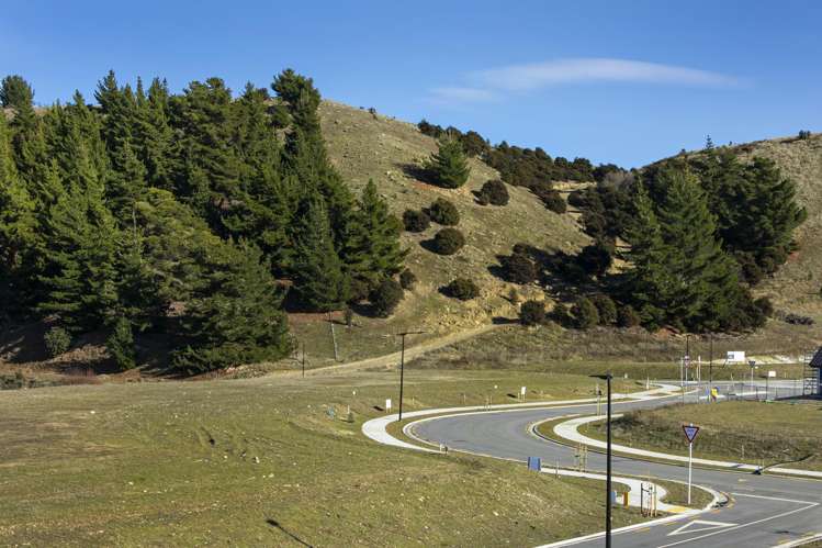 Lake McKay Subdivision Luggate_12