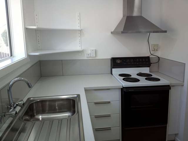 2/43 Edgecombe Street Newlands_3