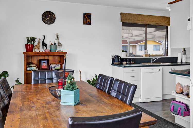 13 Manuka Place Hawera_5