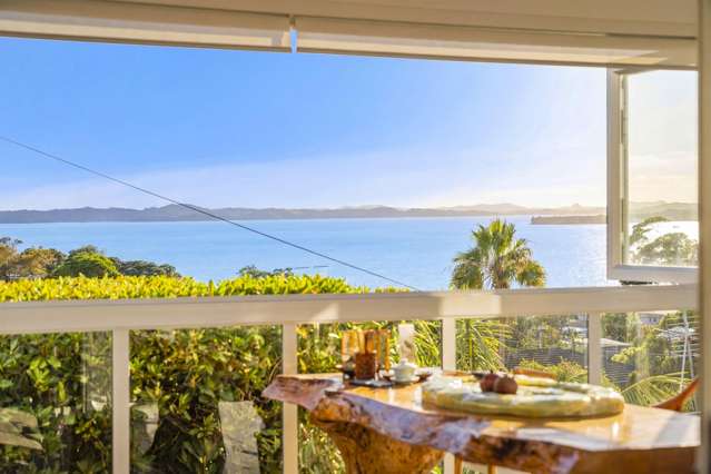 Sea Views + Macleans + Land Potential