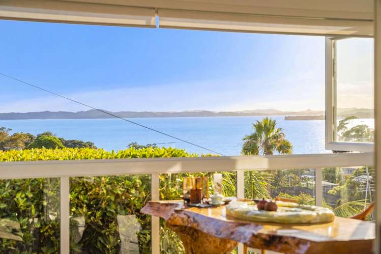 5A Colmar Road Mellons Bay_13