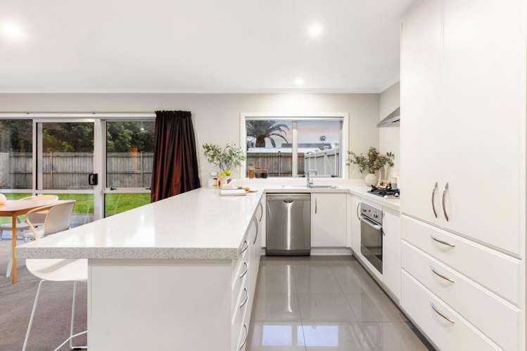 12a Kervil Avenue Te Atatu Peninsula_3