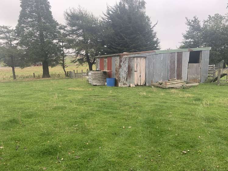 42 Pounawea Road Owaka_19