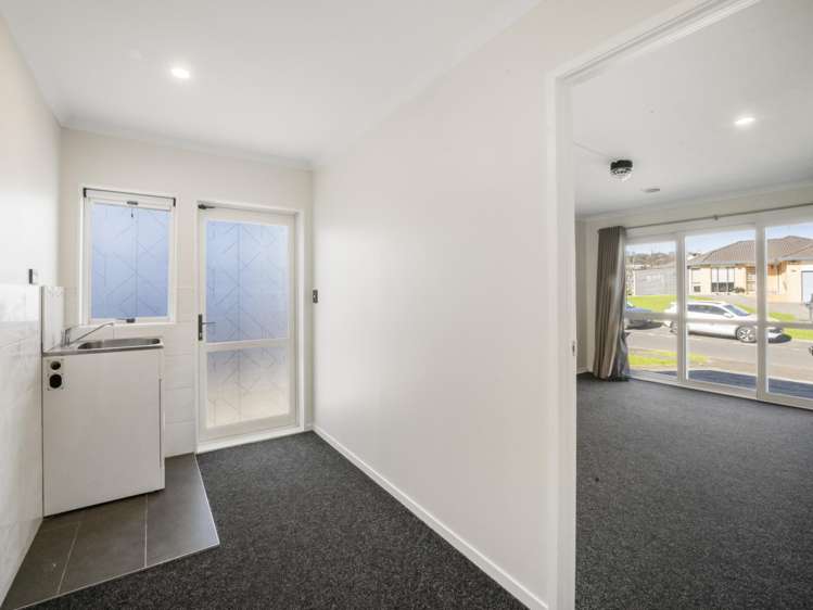 27 Teelin Place Flat Bush_16