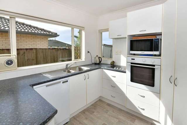 3 Chesterfield Way Orewa_4