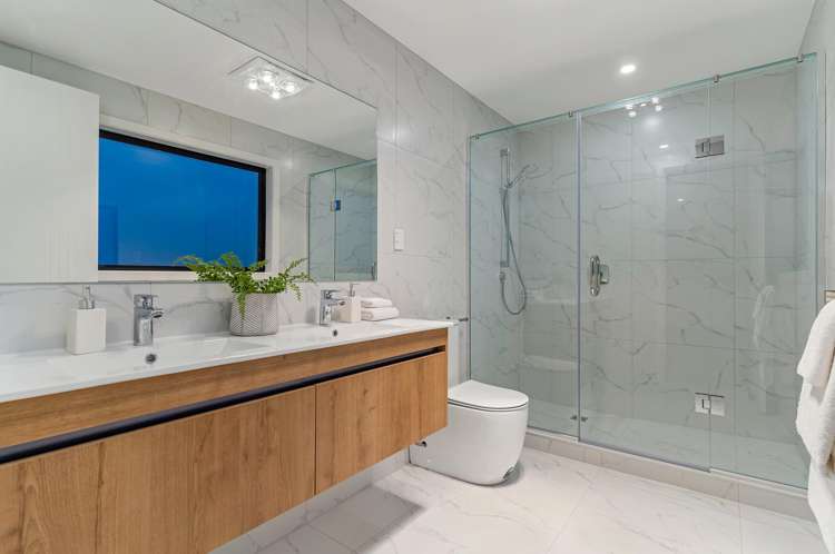 6 Luff Place Long Bay_24