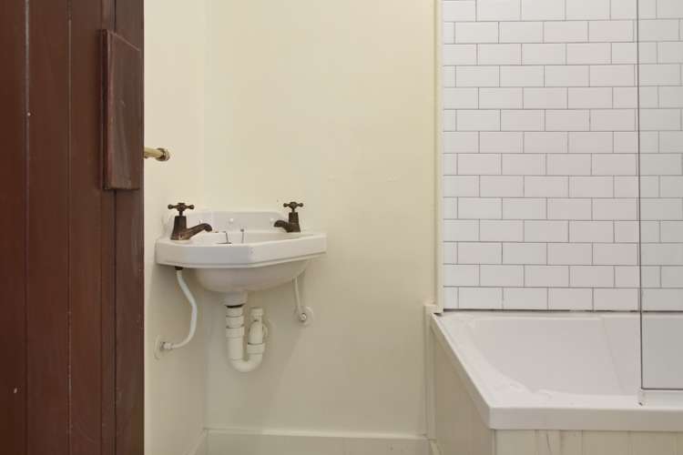 48 Huia Road Titirangi_16