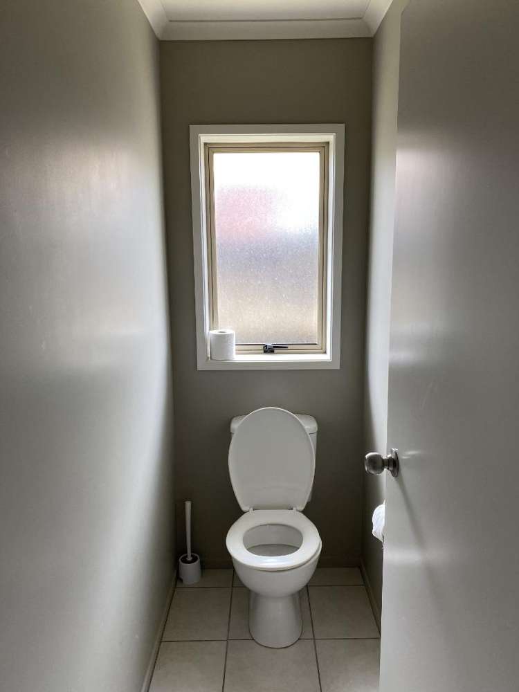 7 Whitford Place 2612_12