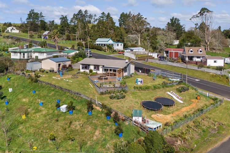 2 Cambridge Road Waihi_18