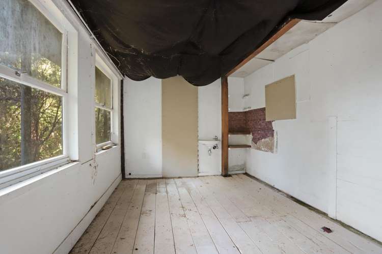 45 Takahe Road Titirangi_11