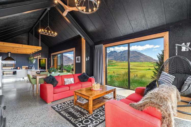 11 Cunninghams Drive Jacks Point_32