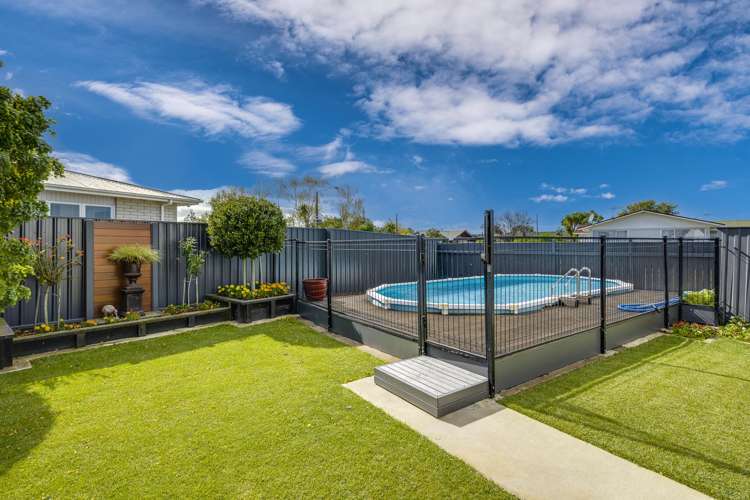 35 Holyrood Street Taradale_17