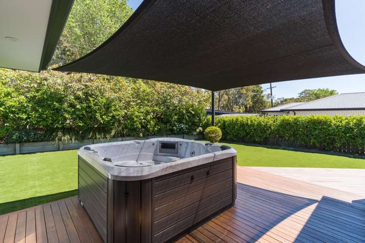 19 Coutts Way Fitzherbert_22