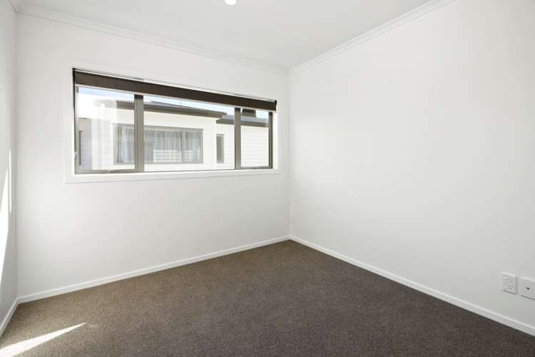 2 Ararata Lane Mangere Bridge_12