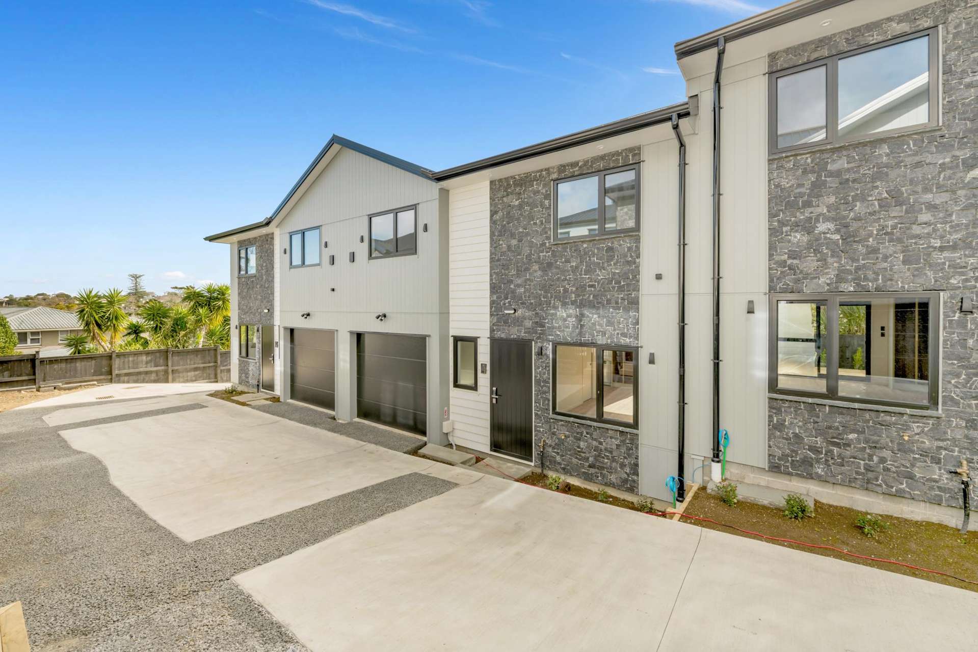 2/44 Gibraltar Street Howick_0