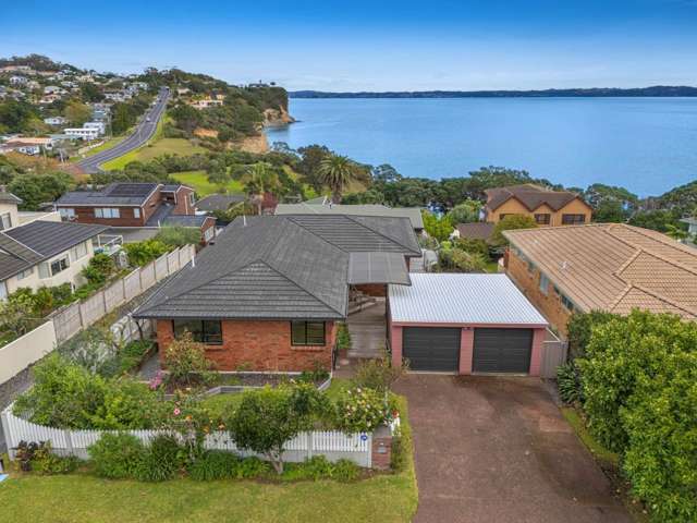 Prime Army Bay Location With Breathtaking Views!