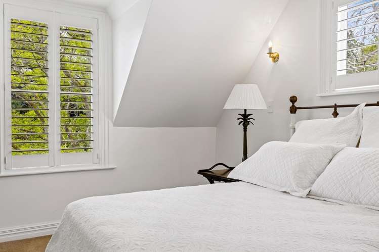 211 Summerhill Road Cust_23