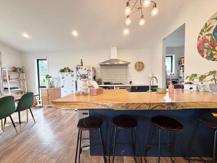 19 Totara Dr Duvauchelle_5