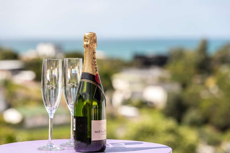 3 Jean Place Stanmore Bay_5