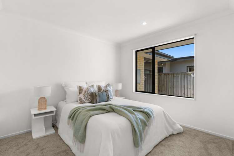 20 Longspur Avenue Wigram_13