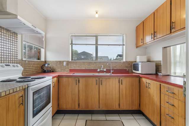 3 Centreway Road Orewa_4