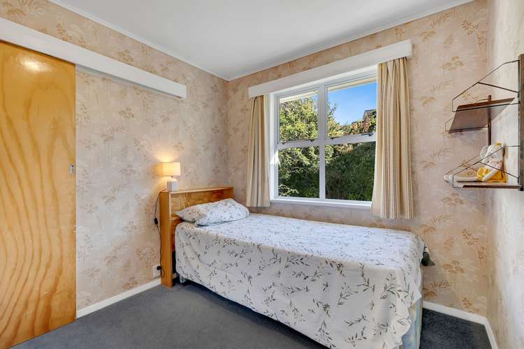 25 Larsen Crescent Tawa_13