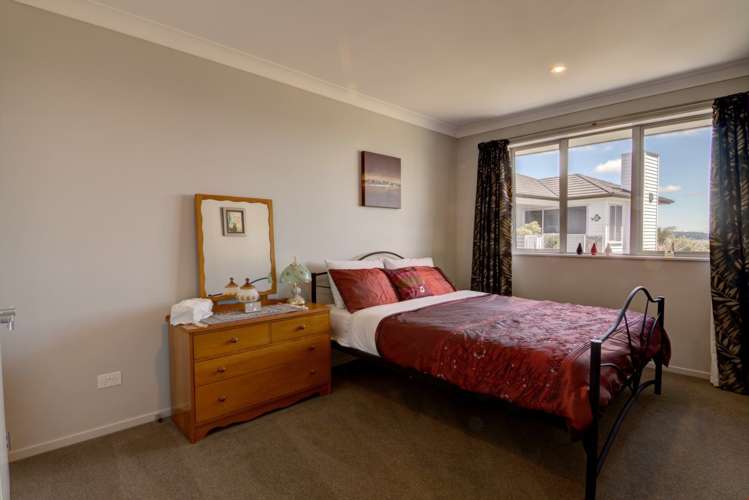 34 Pine Harbour Parade Beachlands_14