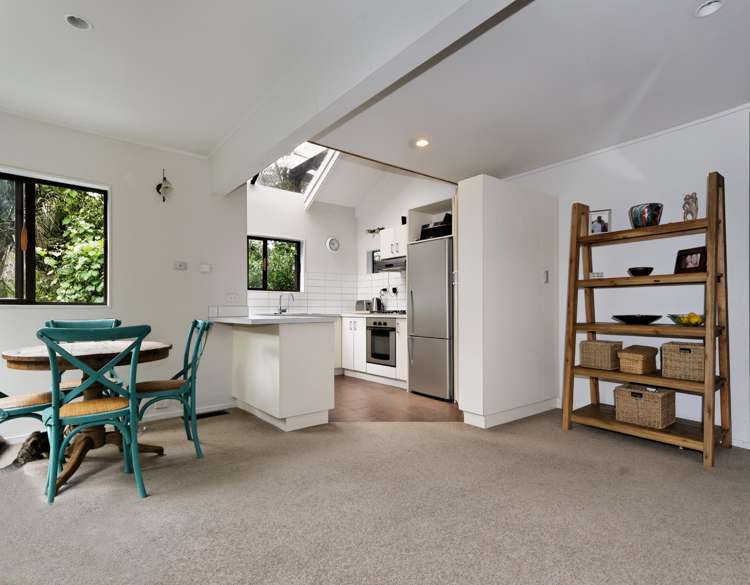 5 Woontons Lane Titirangi_8