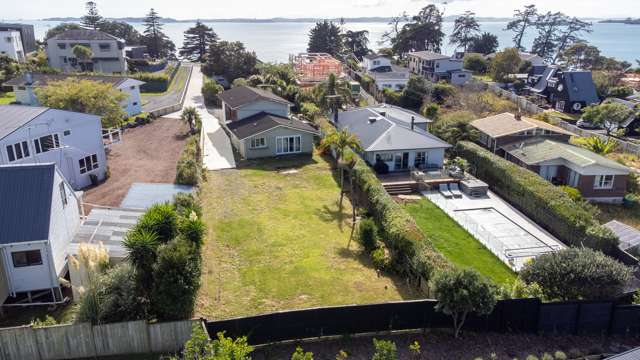 2/75 Marine Parade Mellons Bay_2