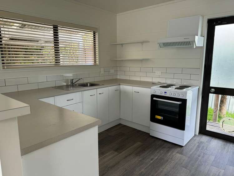 17a Leaming Place Clarks Beach_2