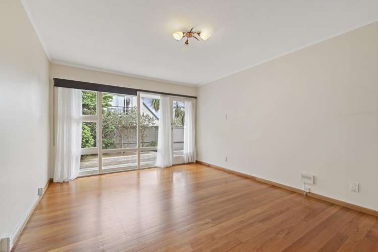 1/35 Derby Street Saint Albans_16