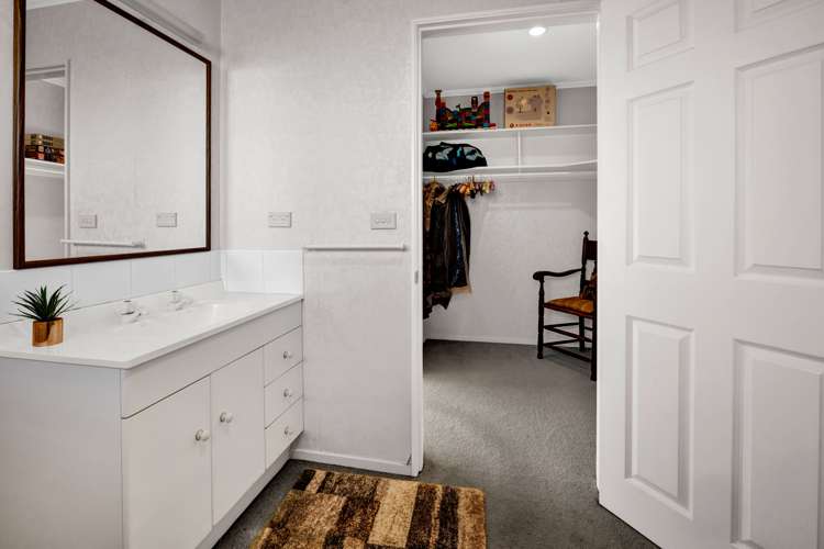 10a Waiwera Place Merrilands_11