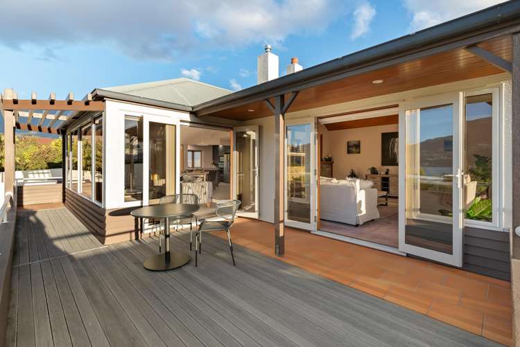 732 Peninsula Road Kelvin Heights_5