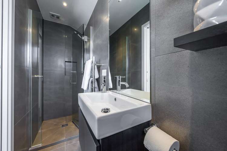 8/805 Riddell Road St Heliers_18