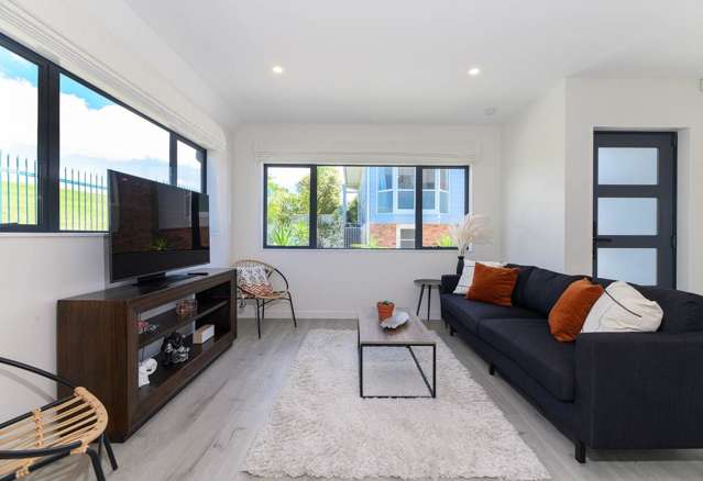 Move in ready - Beautiful 3 bedroom Home