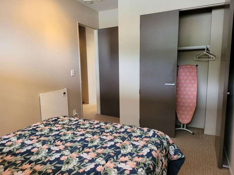 302/28 Torrens Terrace Mount Cook_14