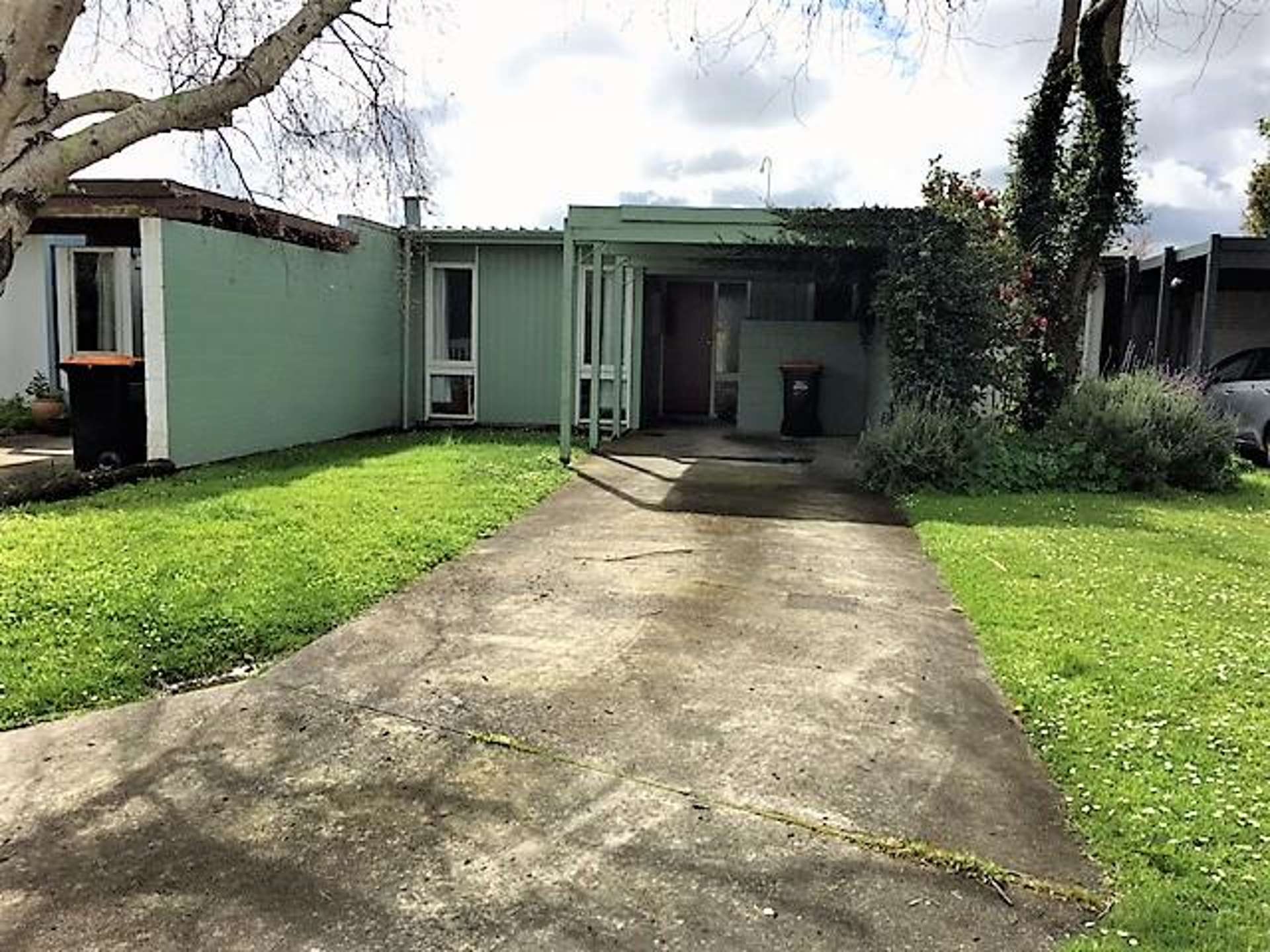 12 Westmere Place Takaro_0