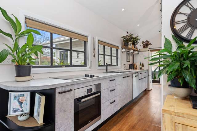 38A Robinson Avenue Holdens Bay_4