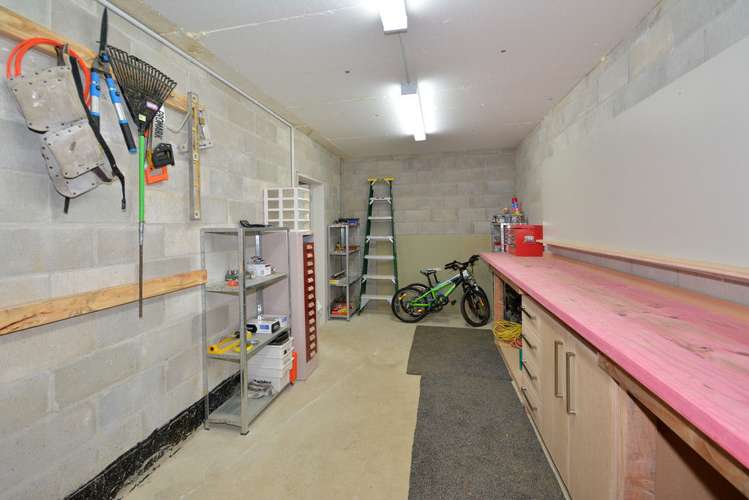 11 Thomson Street Green Island_18