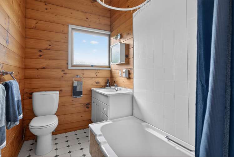 14 Laburnum Grove Maungaraki_17