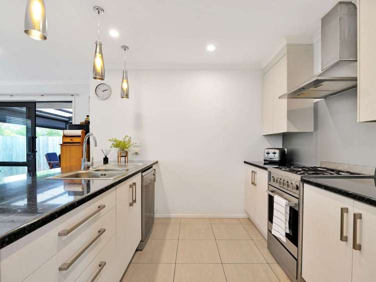 10B Basley Road Owhata_5