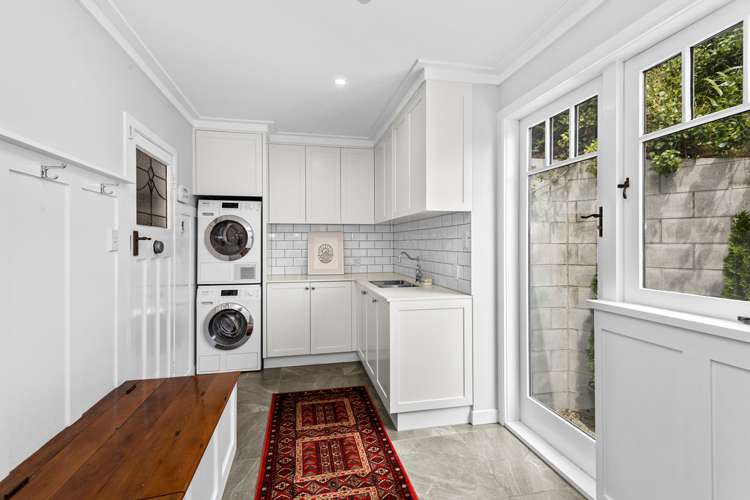 6 Berwick Grove Seatoun_16