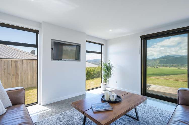 45 Katania Heights Brightwater_10