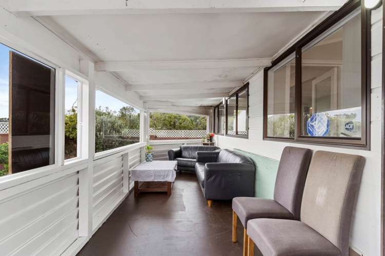 2/1 Scotts Road Manurewa_12